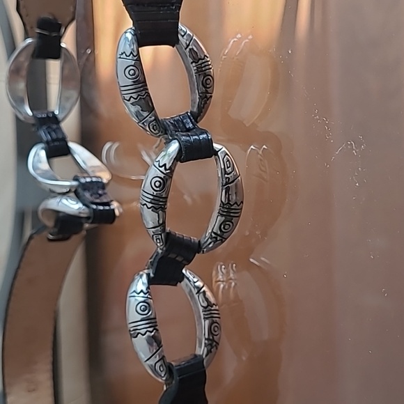 Black leather belt - Picture 3 of 5